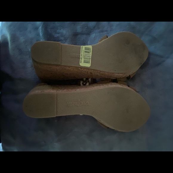 💜SALE💜Minnetonka brown suede wedge sandal - Picture 5 of 5